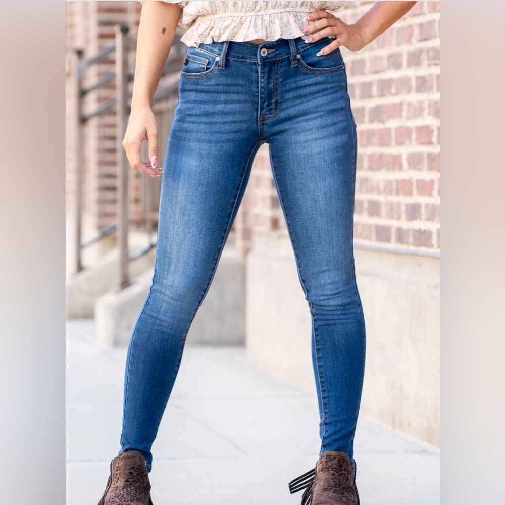 KanCan Skinny Jeans Raw Hem